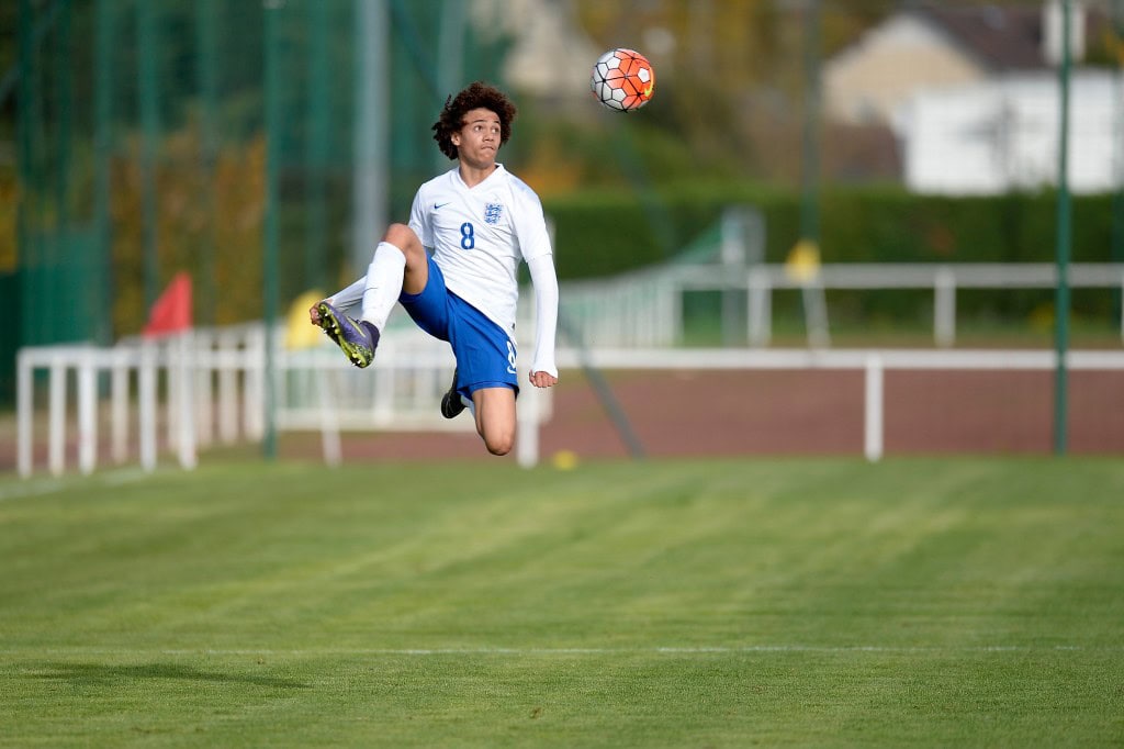 BOISSY-SAINT-LEGER, FRANCE - OCTOBER 29: Nya Kirby of England controls the ball during the Tournoi International game between England U16 and the Netherlands U16 on October 29, 2015 in Boissy-Saint-Leger, France. (Photo by Aurelien Meunier/Getty Images)
