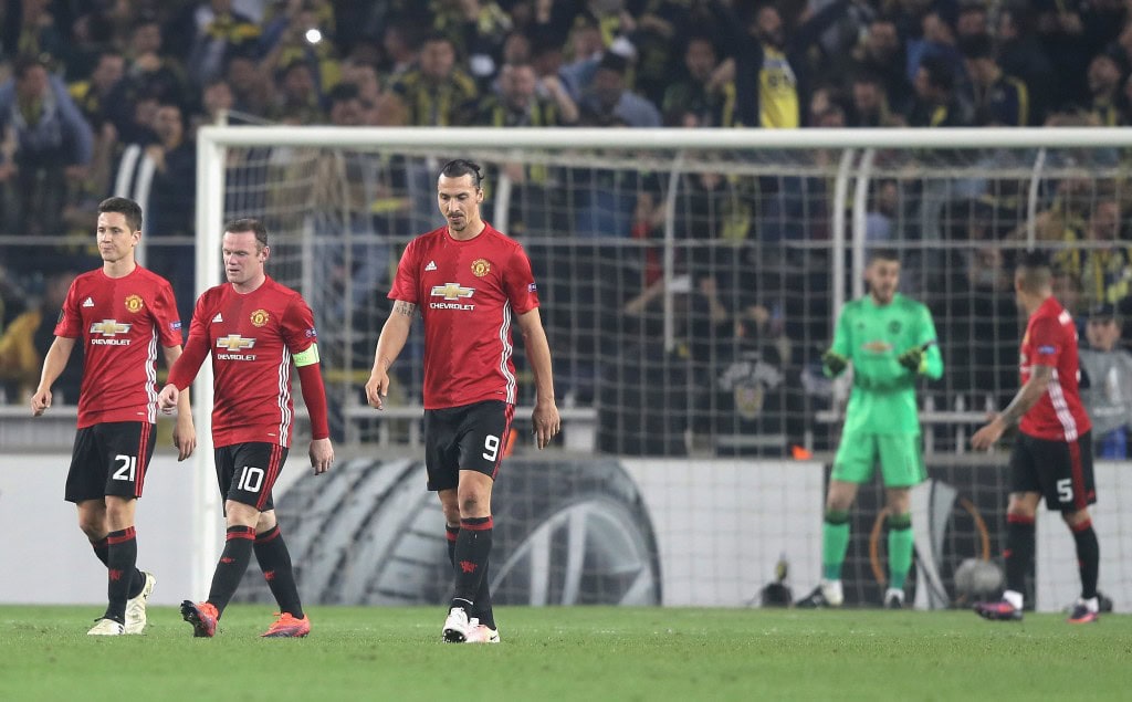 ISTANBUL, TURKEY - NOVEMBER 03: The Manchester United players make their way back to the half way line after conceding their second goal during the UEFA Europa League Group A match between Fenerbahce SK and Manchester United FC at Sukru Saracoglu Stadium on November 3, 2016 in Istanbul, Turkey. (Photo by Chris McGrath/Getty Images)
