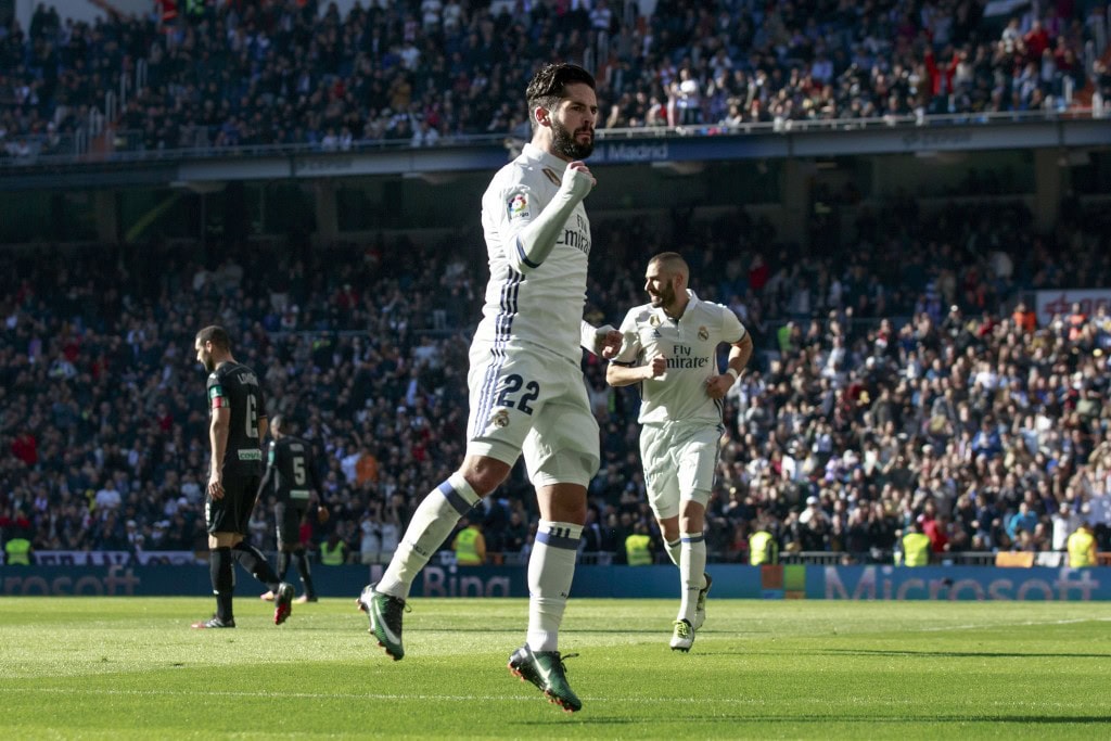 MADRID, SPAIN - JANUARY 07: Francisco Roman Alarcon alias Isco of Real Madrid CF celebrates scoring their opening goal during the La Liga match between Real Madrid CF and Granada CF at Estadio Santiago Bernabeu on January 7, 2017 in Madrid, Spain. (Photo by Gonzalo Arroyo Moreno/Getty Images)