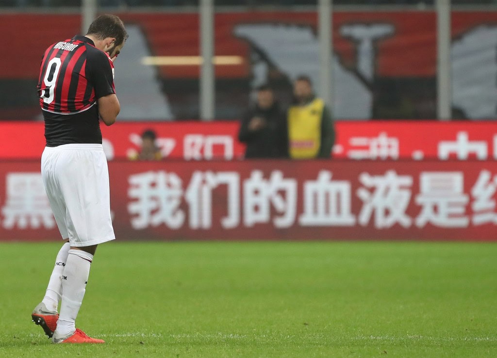 Higuain's absence will be a huge blow for Milan. (Photo by Marco Luzzani/Getty Images)