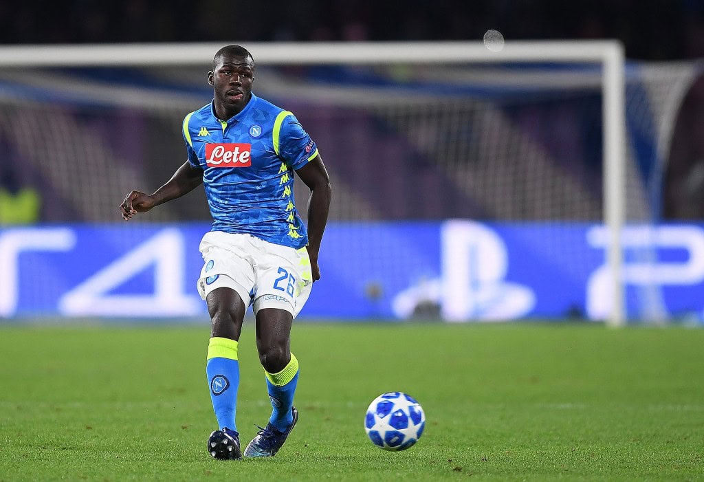 Napoli are keeping a tight hold of their star defender. (Photo by Francesco Pecoraro/Getty Images)