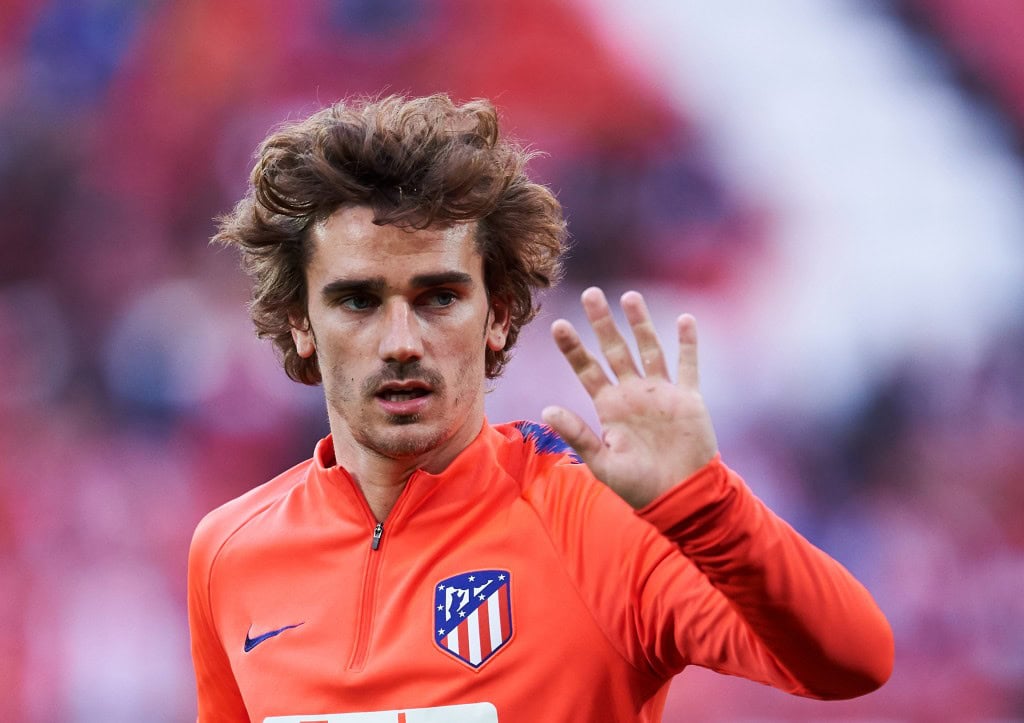BILBAO, SPAIN - MARCH 16: Antoine Griezmann of Atletico Madrid warms up during the La Liga match between Athletic Club and Club Atletico de Madrid at San Mames Stadium on March 16, 2019 in Bilbao, Spain. (Photo by Juan Manuel Serrano Arce/Getty Images)