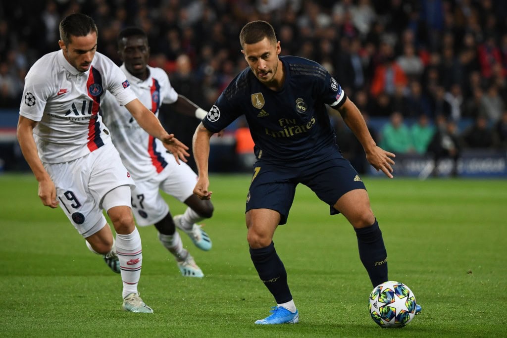 A forgettable full debut for Hazard (Photo by MARTIN BUREAU/AFP/Getty Images)