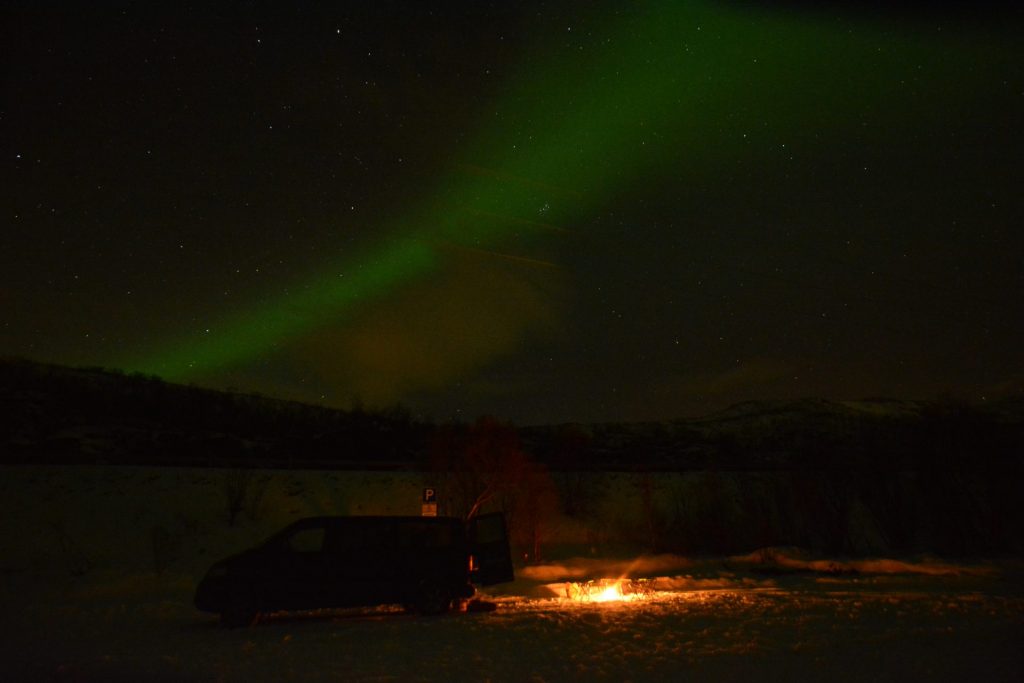 Unbeschreibliche Nordlichter in Sommarøy Troms Unbeschreibliche Nordlichter in Sommarøy Troms