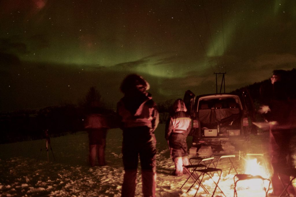 Unbeschreibliche Nordlichter in Sommarøy Troms Unbeschreibliche Nordlichter in Sommarøy Troms