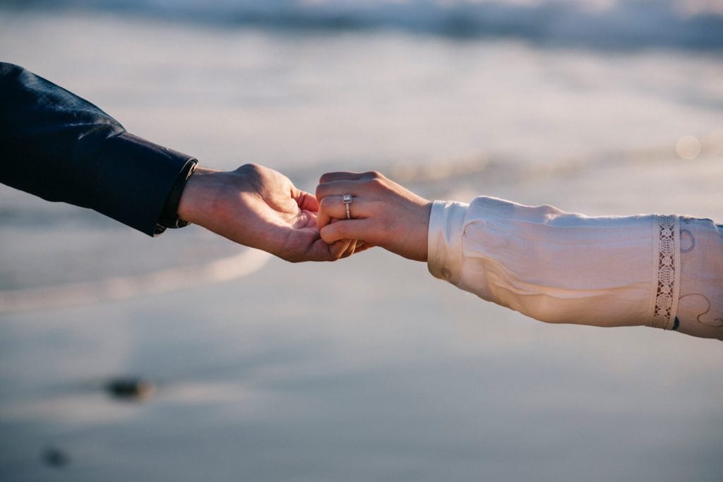 engagement photo tips