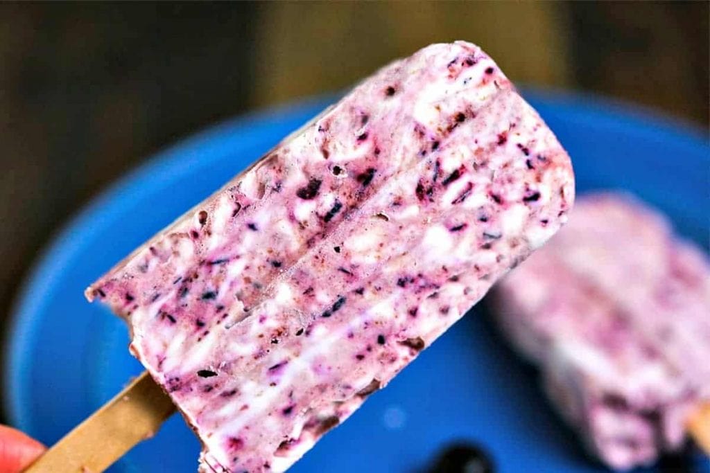 Blueberry Cheesecake Popsicles | Life, Love, and Good Food