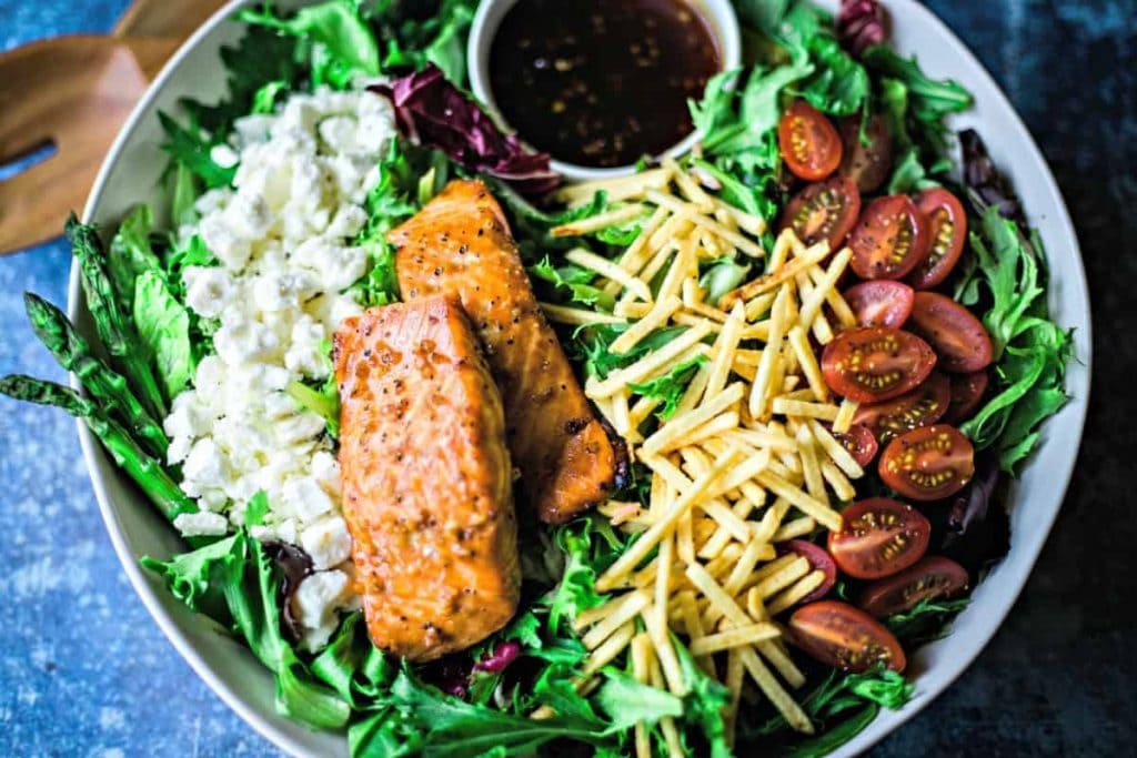 Bravo Copycat Grilled Salmon Salad Life Love And Good Food