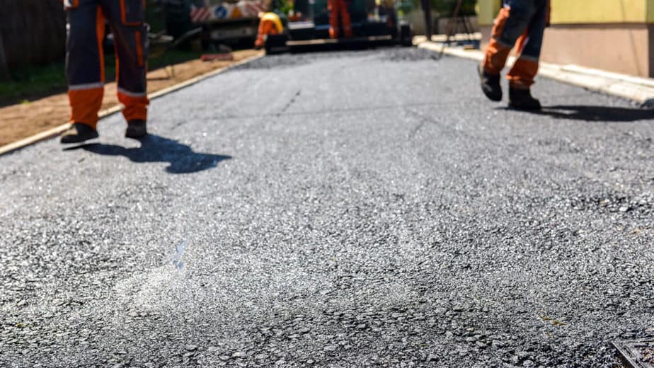 asphalt paving installantion