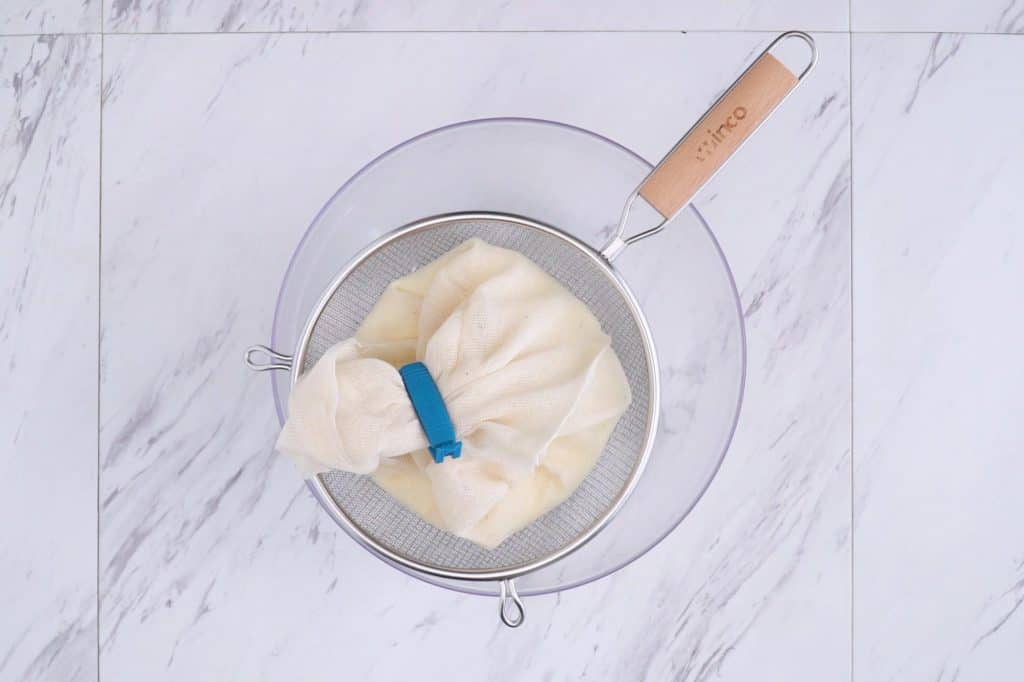 labneh dip recipe, how to make labneh, labneh health benefits, how to eat labneh, easy labneh recipe, labneh, healthy labneh dip