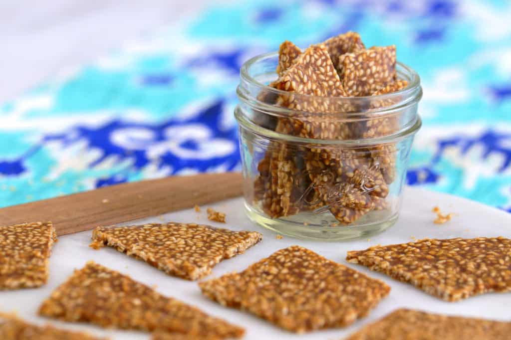 sesame brittle candy, sesame candy, crunchy sesame seed brittle, sesame seed snacks, healthy brittle recipe, homemade vegan candy, how to make healthy candy