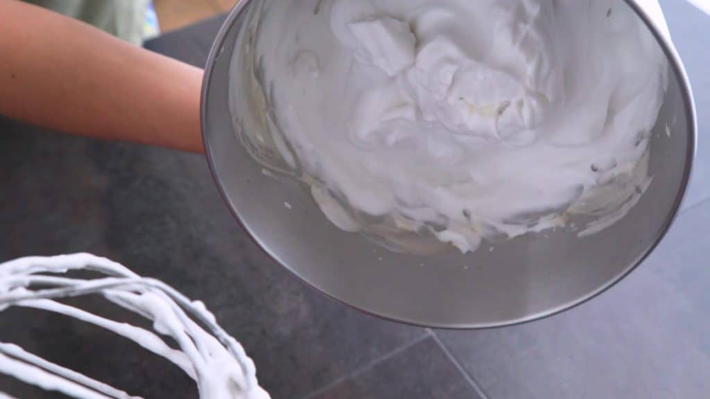 Test vegan meringue by turning the bowl upside down