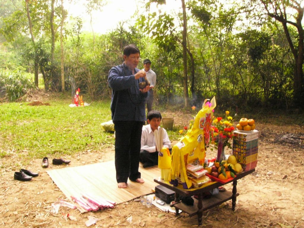 Kiểm tra mộ phần là công việc quan trọng