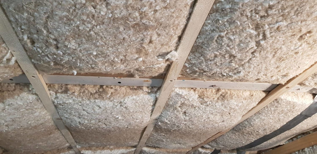 Fixation des tasseaux fins pour tenir les plaques de Biofib