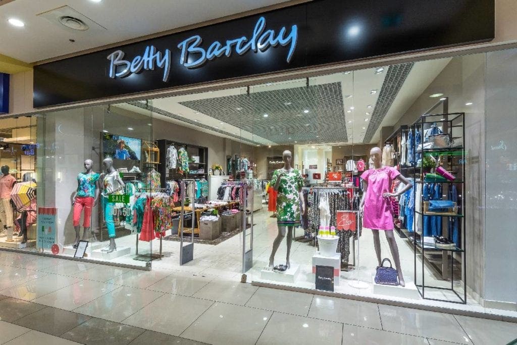 Серед нових магазинів одягу в Blockbuster Mall — Betty Barclay