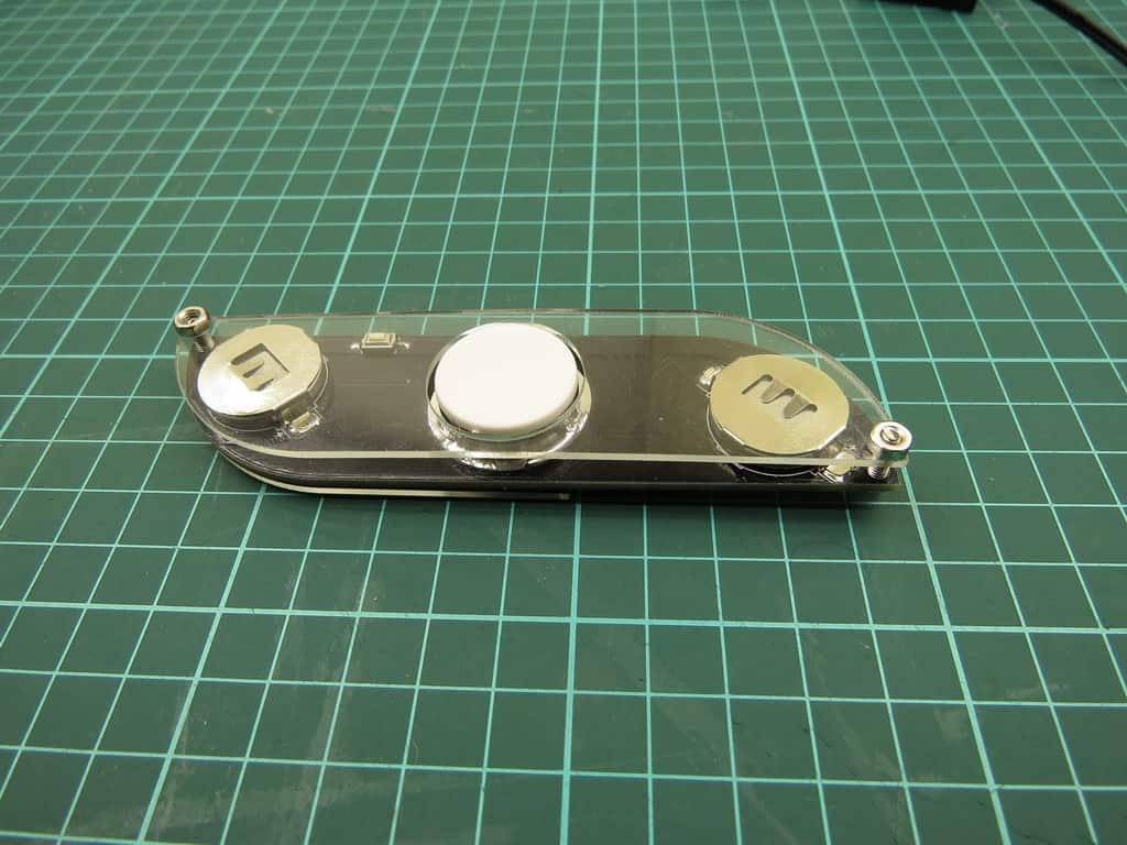 Батарейки установлены в спинер Спинер с LED