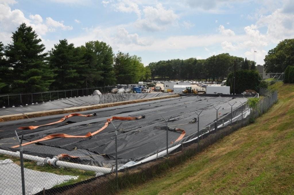 Containment area and Geotextile tubes