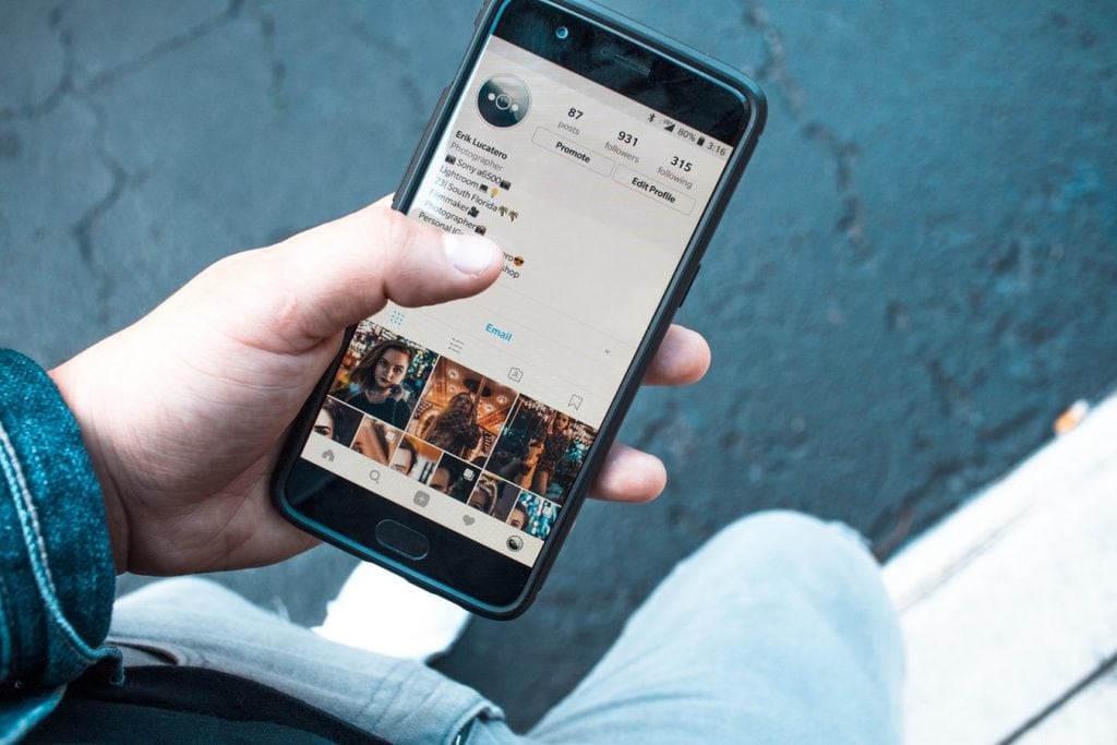 peut on espionner un iphone 8 Plus