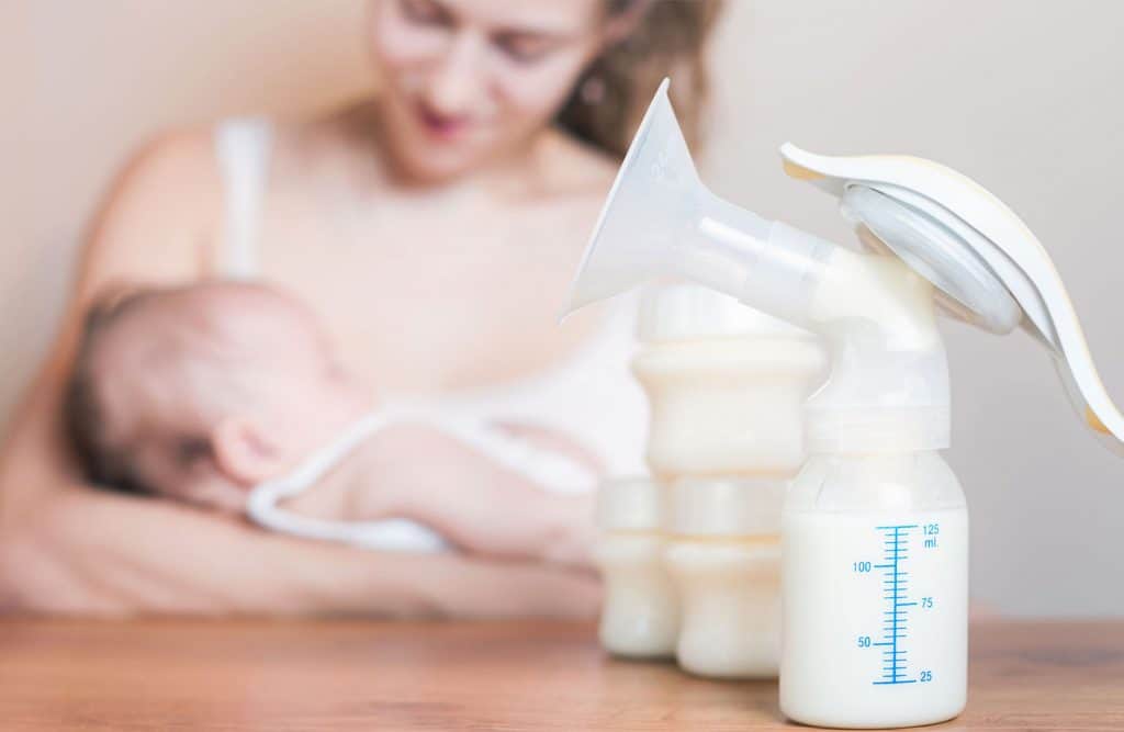 So you're ready to return to work and you want to keep your breastfeeding relationship going. That's awesome! It is absolutely possible and pumping breastmilk at work is easy to do when you have the right set up and the right tools at hand. If you're new to this, or if you just want to learn how you can pump breastmilk at work efficiently and confidently, then we have you covered.
