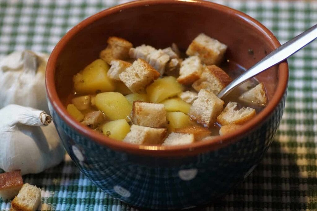 garlic soup czech