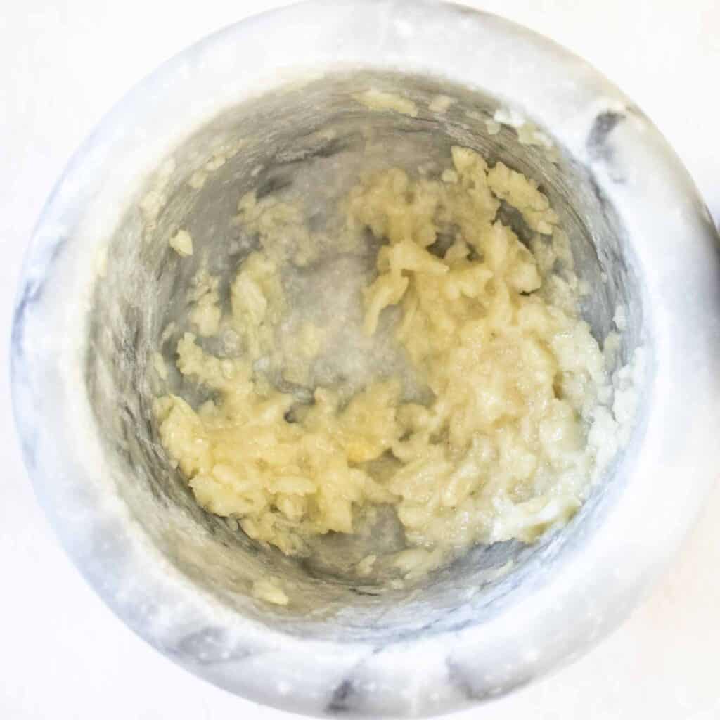mashed garlic