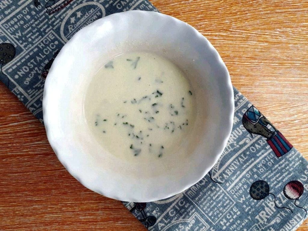 Homemade Garlic Yogurt Sauce Recipe The Odehlicious
