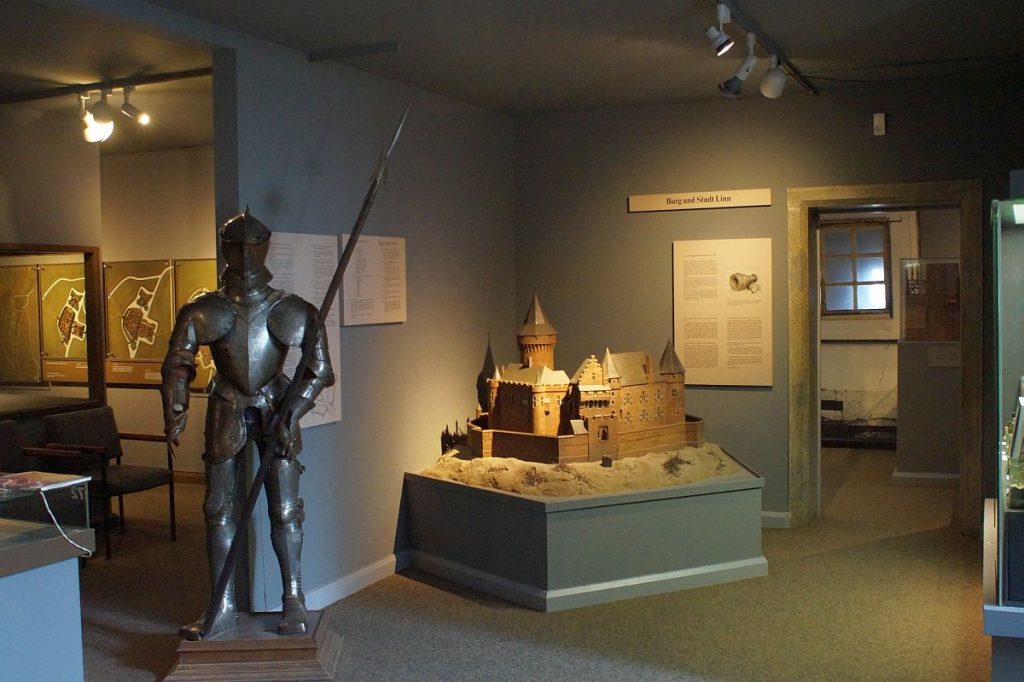 Stadtmodelle und Regionalgeschichte - Museumszentrum Burg Linn