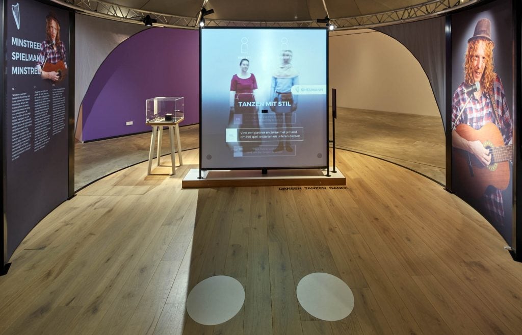 Mittelalterlicher Tanz
Mitmachausstellung "Ritter und Burgen" LVR-Landesmuseum Bonn