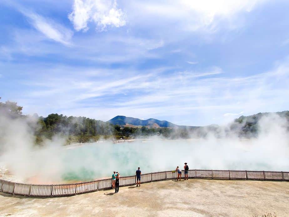 Champgne Lake Wai O Tapu Rotorua New Zealand
