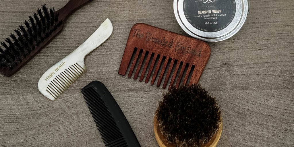 peignes et brosses