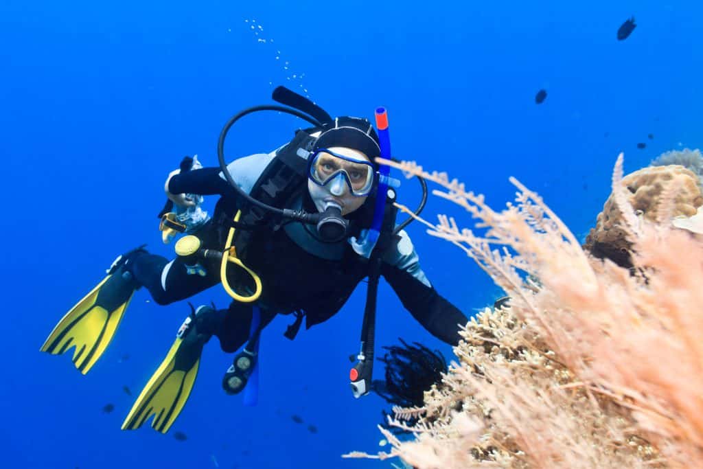 Scuba diving with a personal decompression calculator