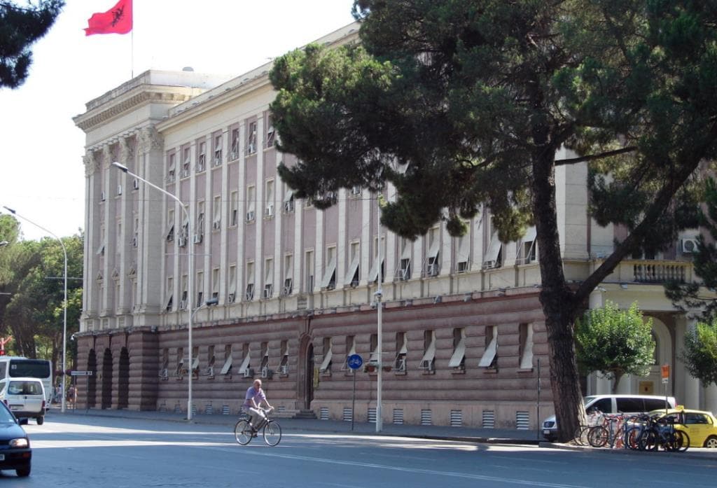 Парламентская резиденция, Тирана
