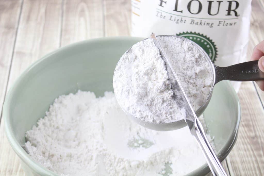 measuring flour