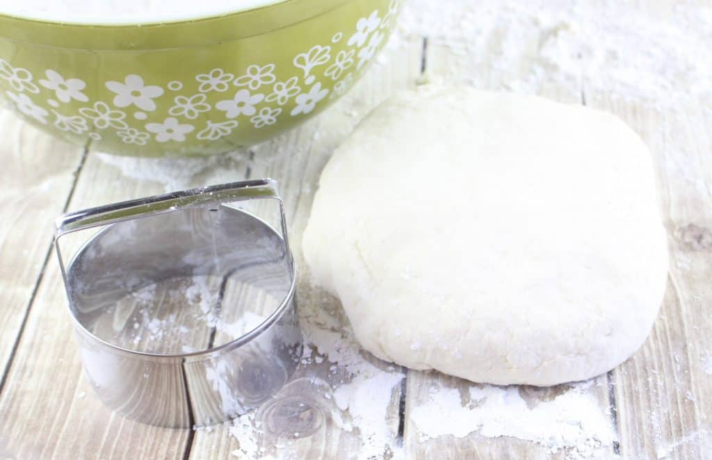 biscuit dough with flour