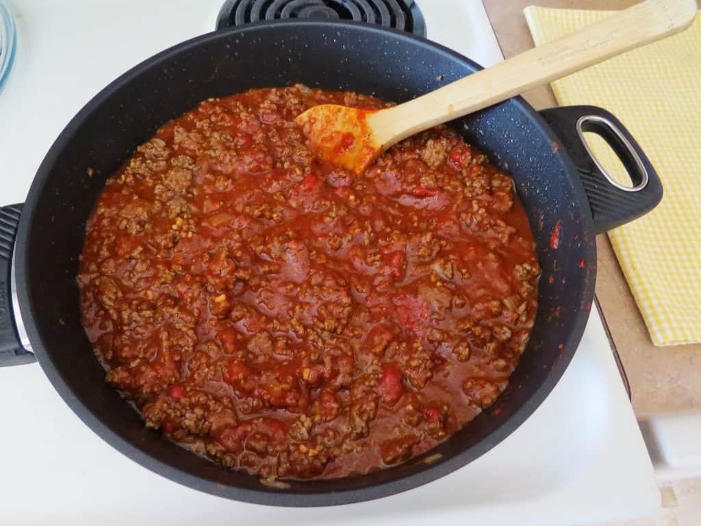 chili with ground beef, no beans