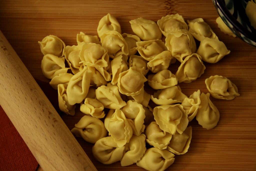 pratos tipicos italianos-tortellini