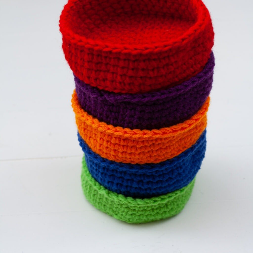 Make easy crochet toys for the kids to keep them happy and learning a little something while they have fun. Free easy crochet pattern.