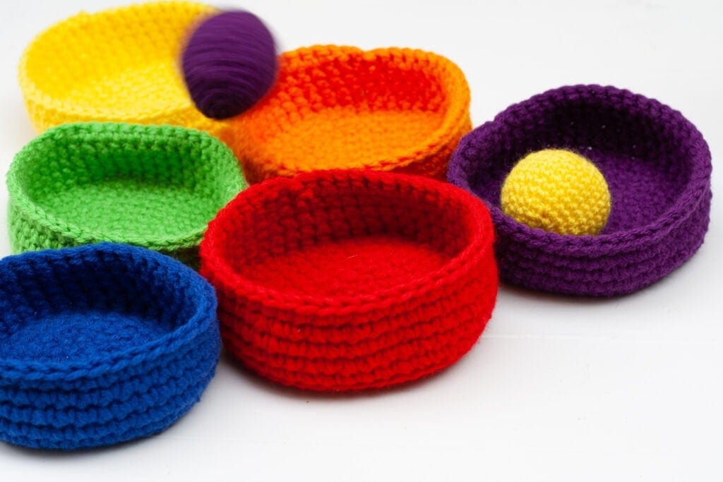 Make easy crochet toys for the kids to keep them happy and learning a little something while they have fun. Free easy crochet pattern.