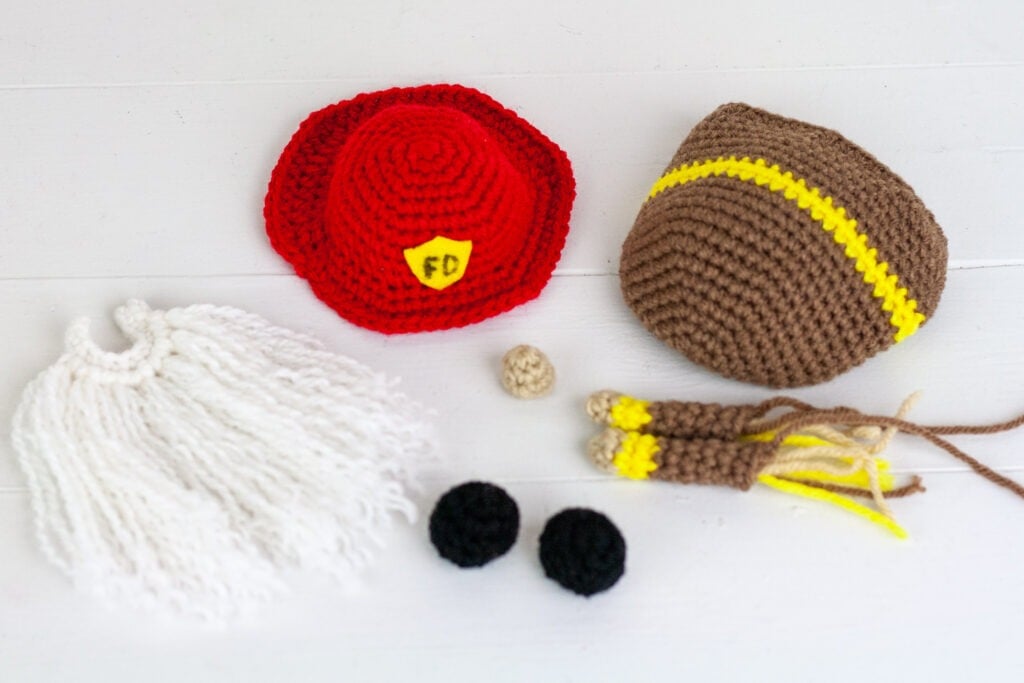 Crochet a firefighter gnome with this free crochet pattern. This is one of many of my profession gnomes series. This gnome makes a perfect gift.