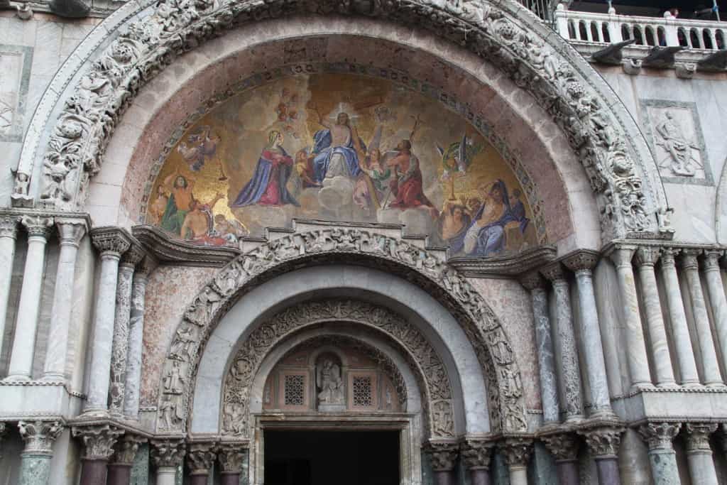 sao-marcos-veneza Detalhe da fachada da Basílica de San Marco