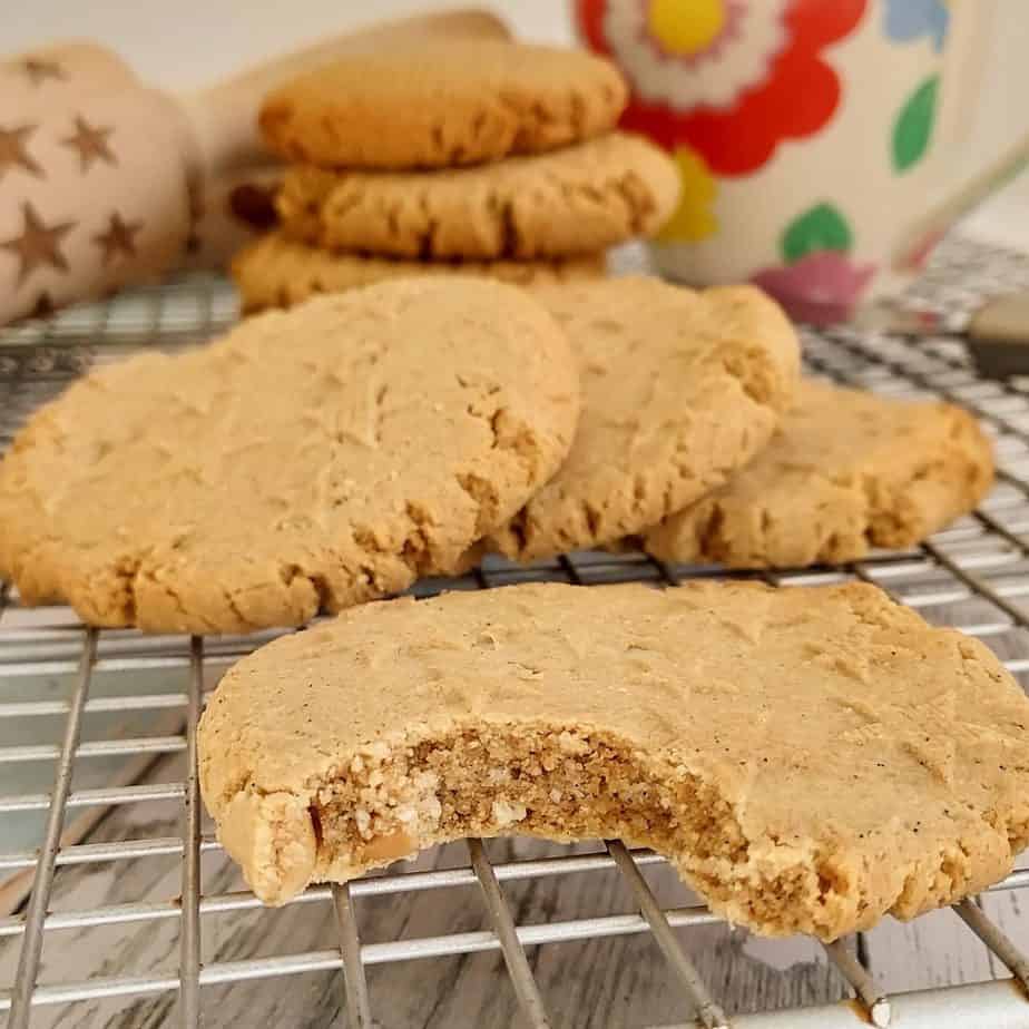 Vegan and Gluten Free Peanut Butter Cookies