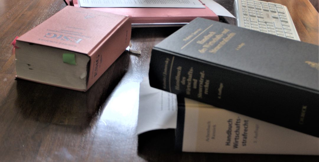 Bücher 2 scaled