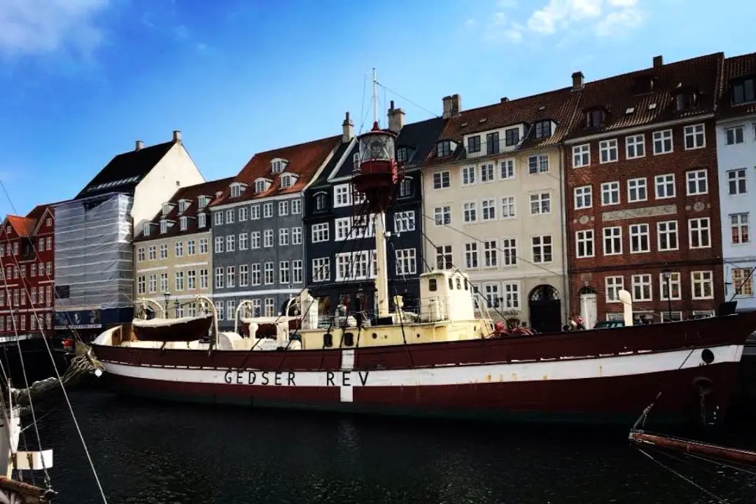 Copenhagen - Robe Trotting