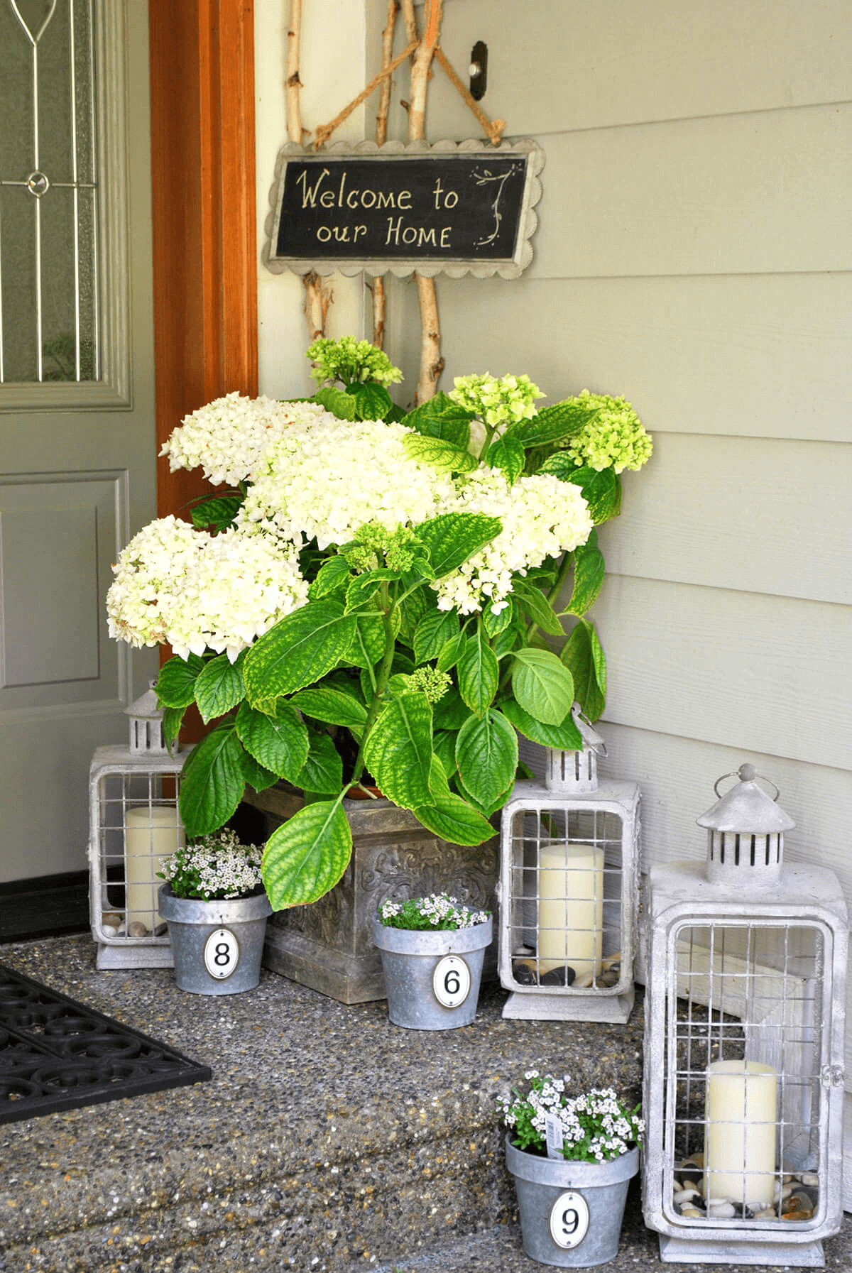 HYDRANGEA AND LANTERNS FOR SPRING AND SUMMER DIY PORCH DECOR IDEAS