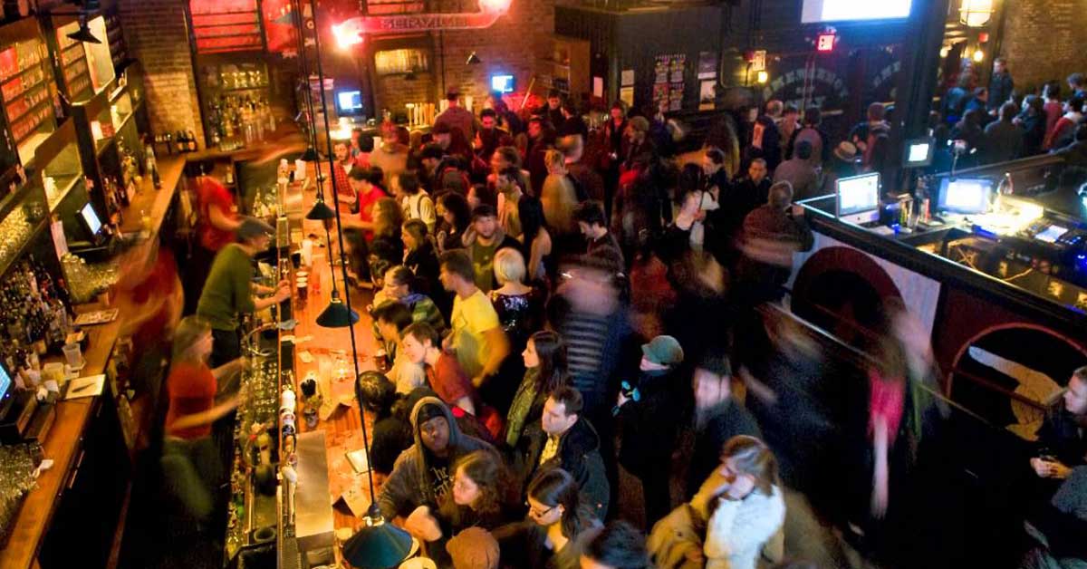 Come attirare clienti in un bar: 7 suggerimenti per svoltare Giochi da tavolo. I migliori per il tuo locale o pub