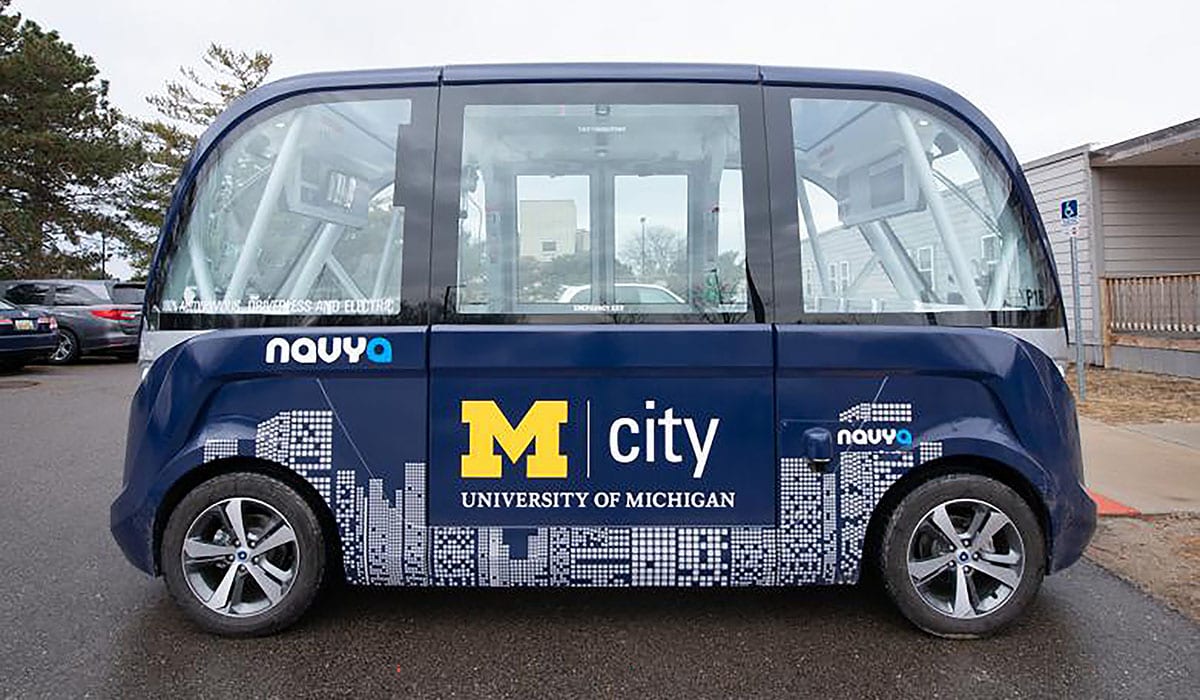 Decarbonizing Travel In Cities With Electrified Autonomous Taxis