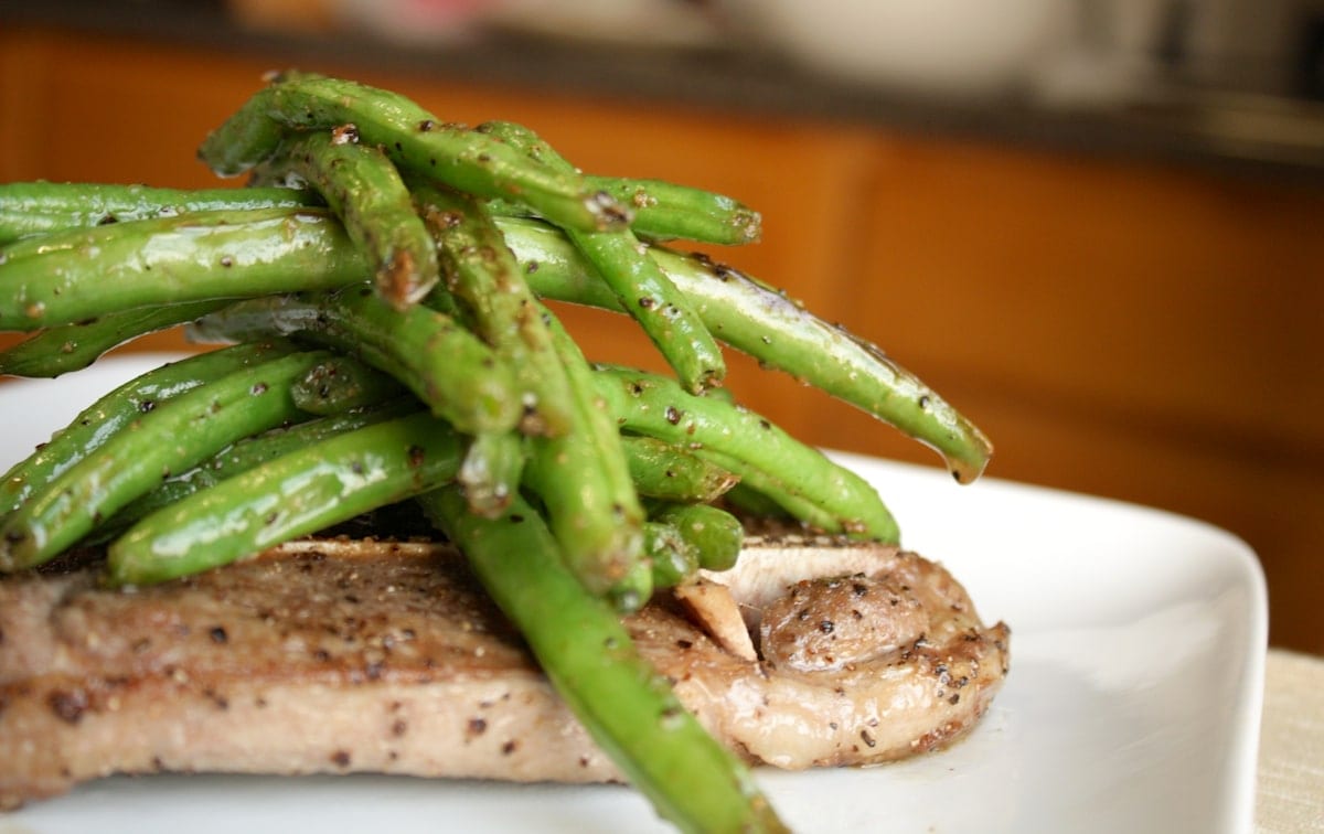 Sautéed Lamb Chops with Roasted Green Beans The Hungry Hutch