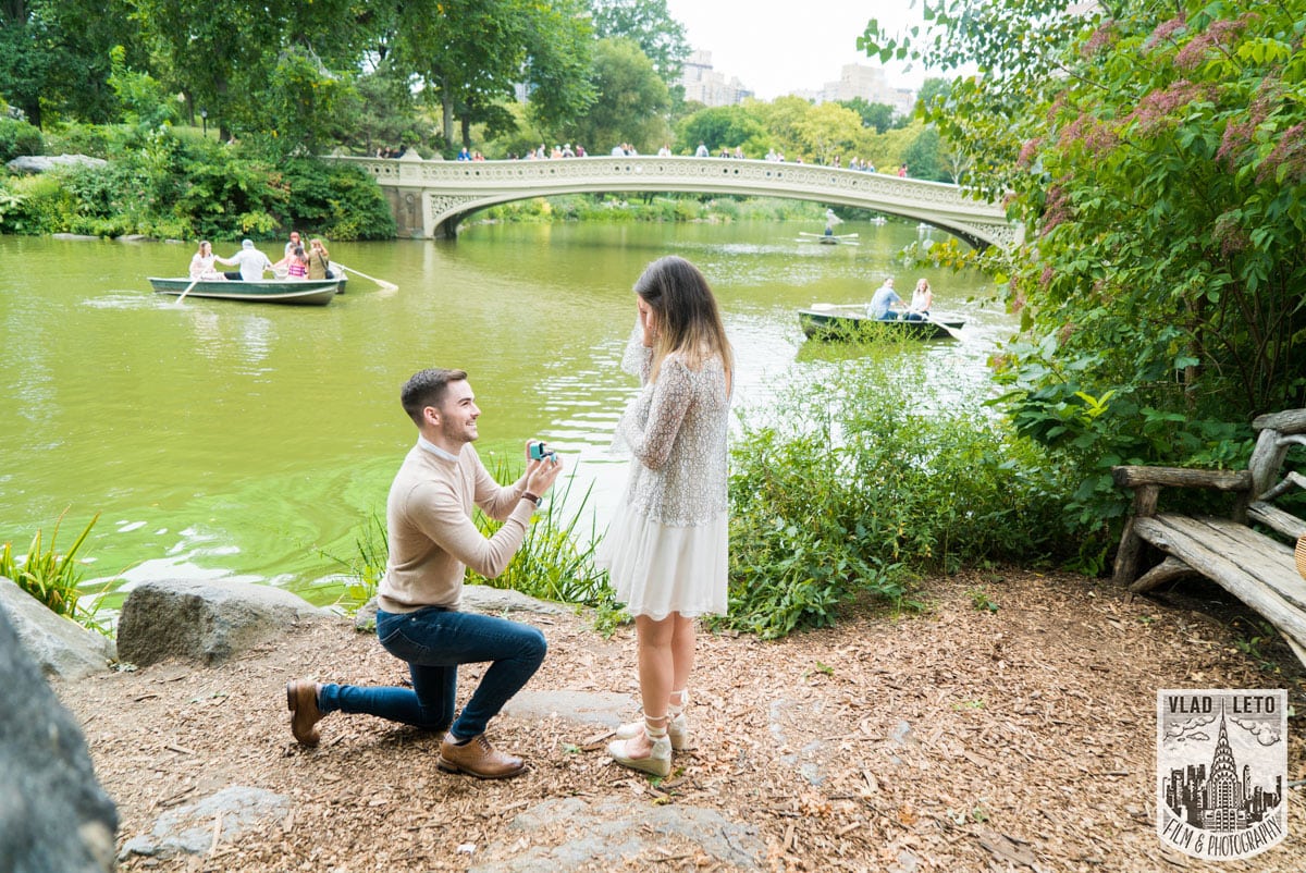Bow Bridge Secret Marriage proposal in Central Park. Photographer Vlad Leto