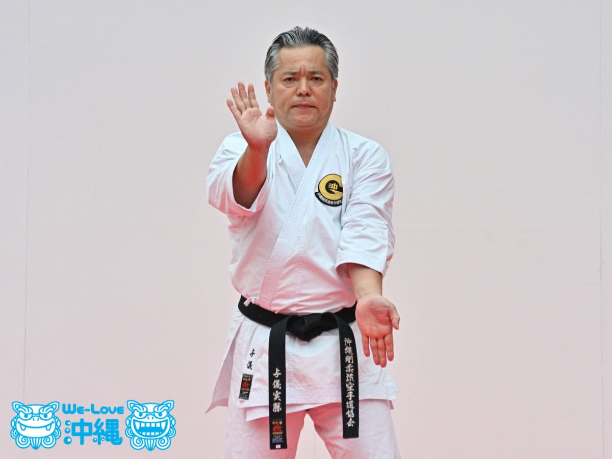 2019空手の日記念演武祭、沖縄県空手道連盟所属、沖縄剛柔流空手道協会教士七段 与儀実勝さんによる「スーパーリンペイ」