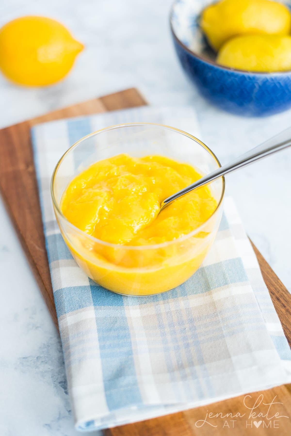 It’s so easy to make delicious homemade lemon curd – you need just four ingredients and less than 30 minutes to make this bright, creamy spread, which also happens to be the best filling for my lemon curd napoleons or raspberry and lemon tartlets.